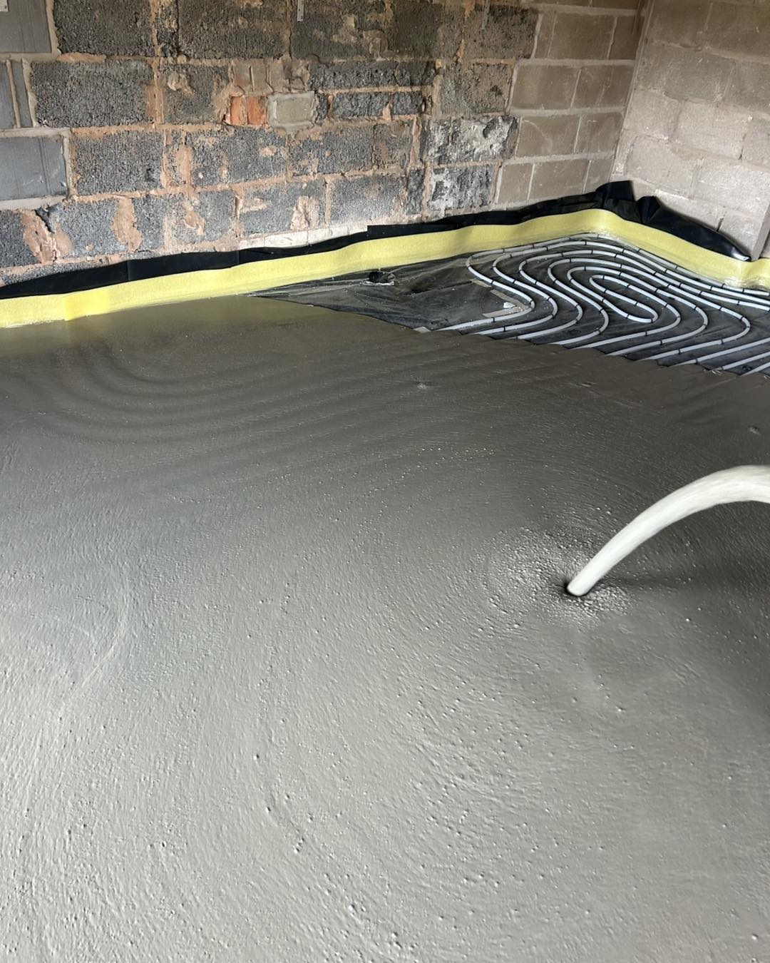 Floors with underfloor heating